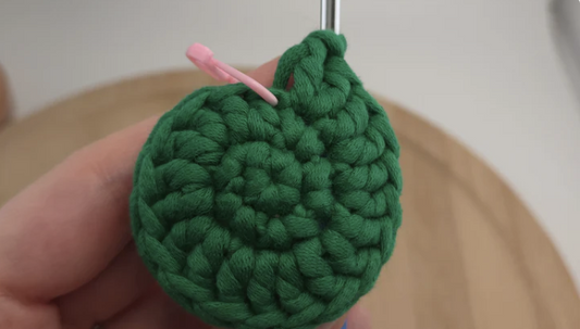 How to Make a Double Crochet Stitch